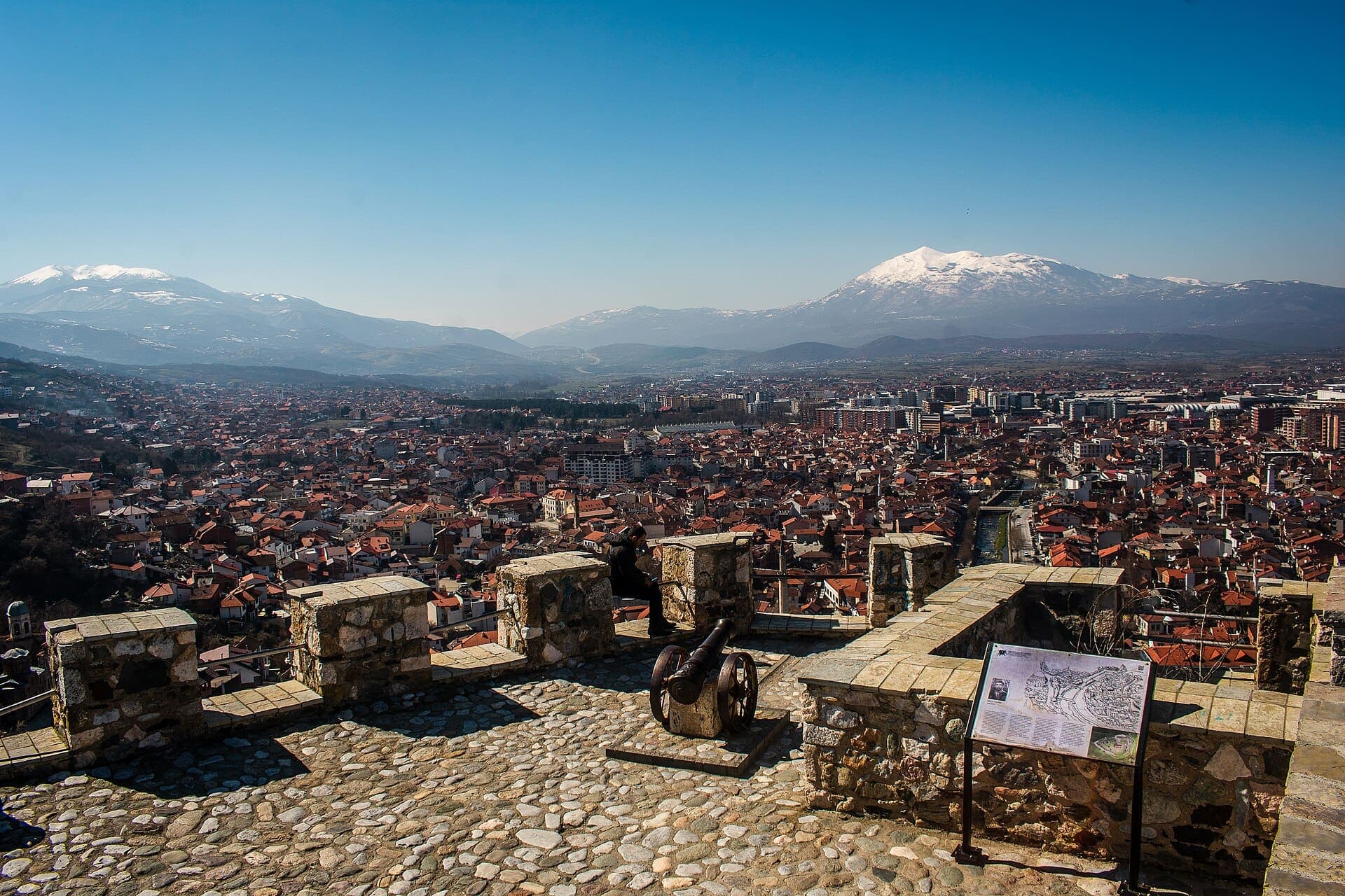Prizreni i vjetër, me guidë ngadalë